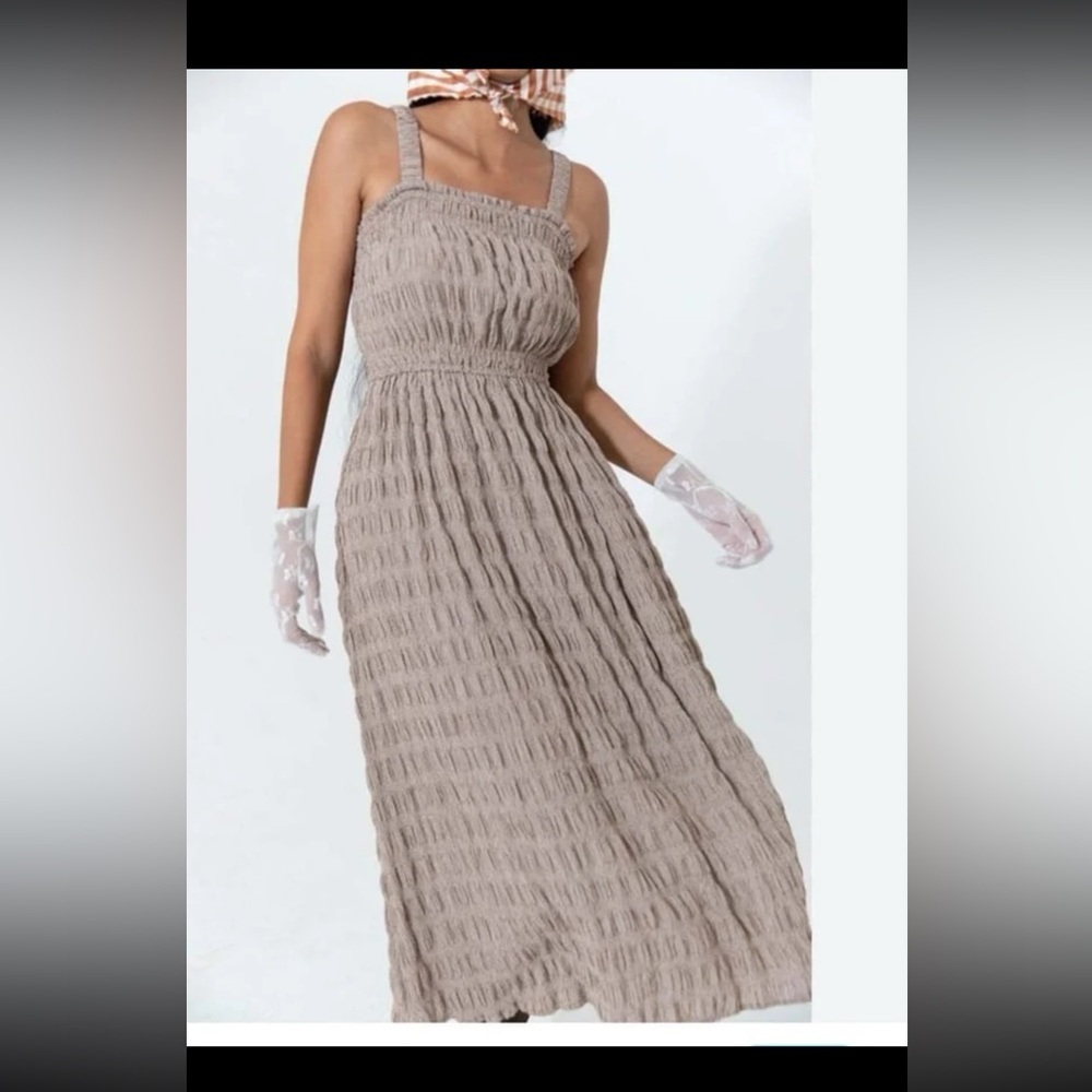 NWT Find Me Now Beige Micro Gingham Tie waist Midi Dress size Medium